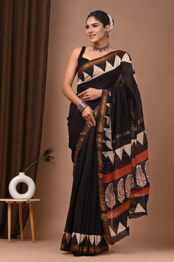Black_Maheshwari_Silk_Temple_Border_Saree_With_Matching_Blouse_For_Women