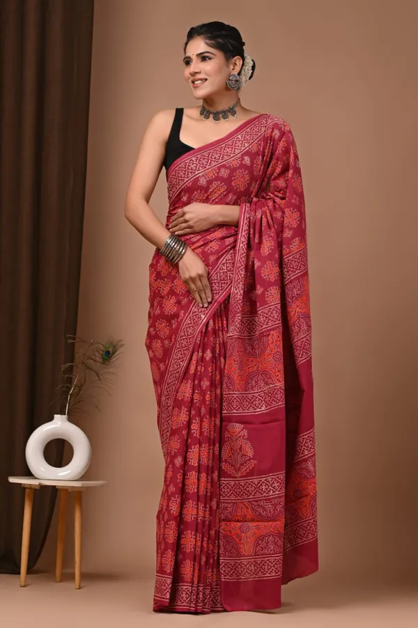 Red_Printed_Pure_Cotton_Saree_With_Matching_Blouse_For_Women