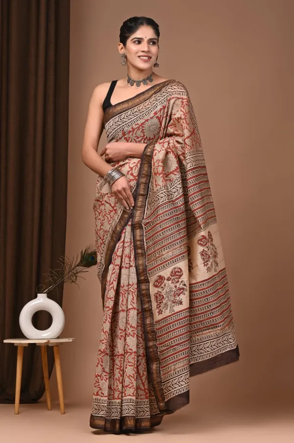 Beige_Banarasi_Maheshwari_Silk_Floral_Print_Saree_With_Matching_Blouse_For_Women