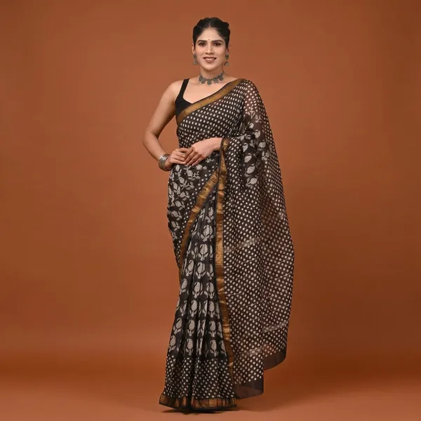 Black_Maheshwari_Silk_Blend_Geometric_Print_Saree_With_Matching_Blouse_With_Golden_Border