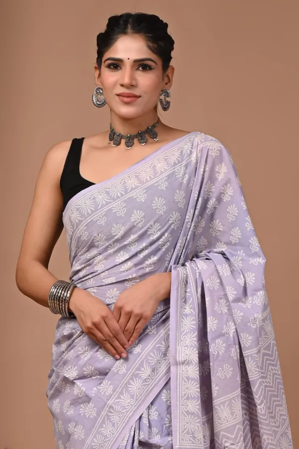 Lavender_Pure_Cotton_Printed_Saree_With_Matching_Blouse_For_Women