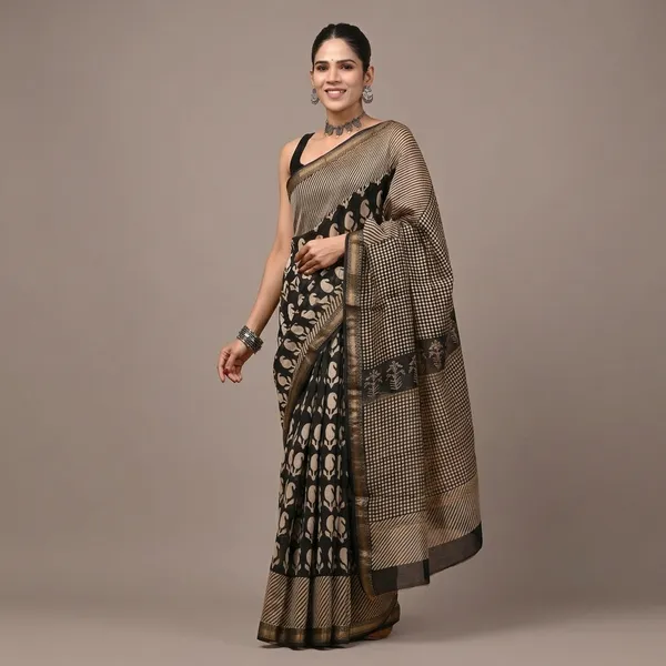 Black_And_Beige_Geometric_Handloom_Maheshwari_Silk_Saree_With_Matching_Blouse_For_Women