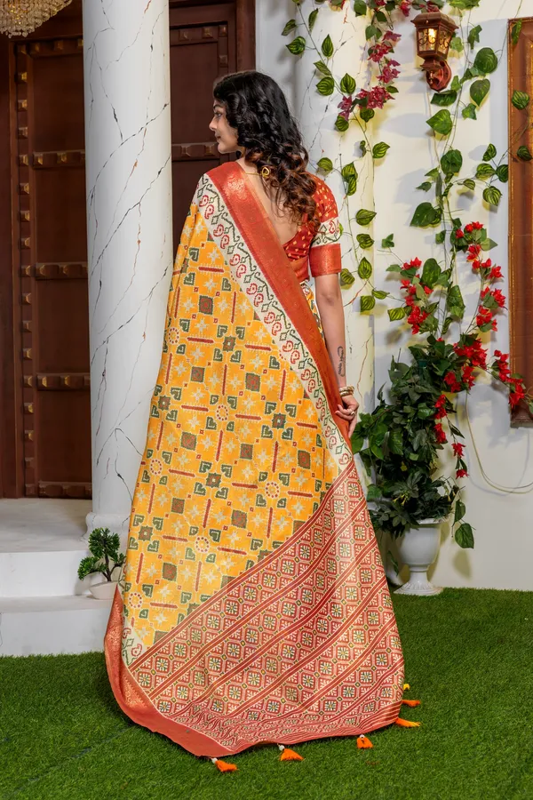 Premium_Patola_Type_Cotton_Silk_Saree