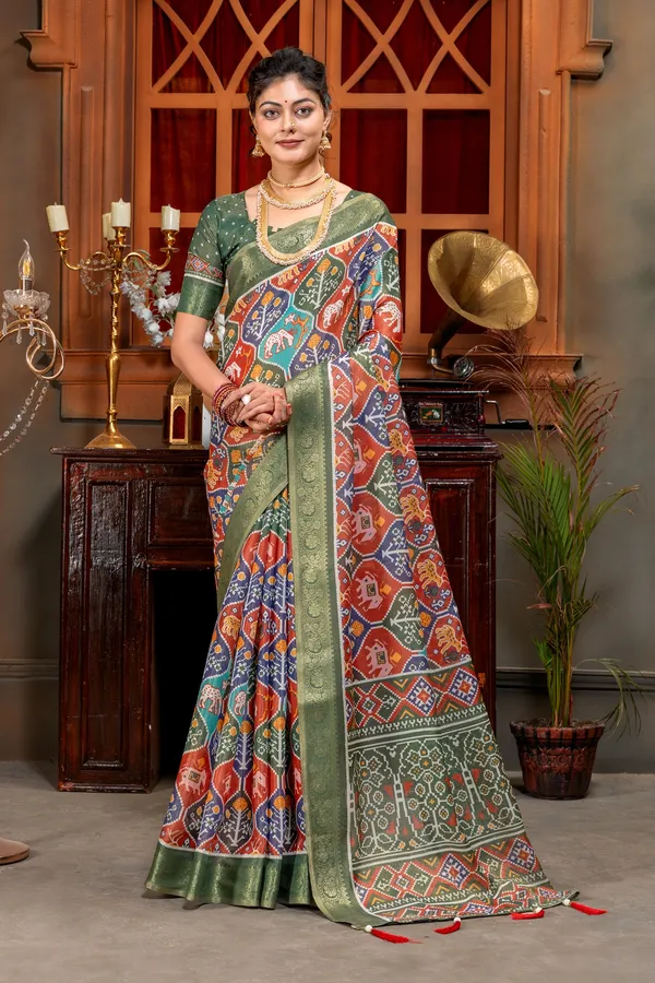Premium_Patola_Type_Cotton_Silk_Saree