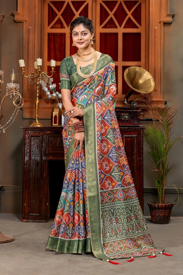 Premium_Patola_Type_Cotton_Silk_Saree