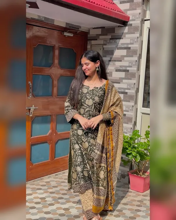 Green_Chanderi_Silk_Unstitched_Suit_Set_For_Women_(Bagru_Print)