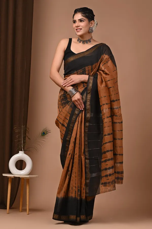 Brown_Handloom_Maheshwari_Silk_Saree_With_Matching_Blouse_With_Black_Border