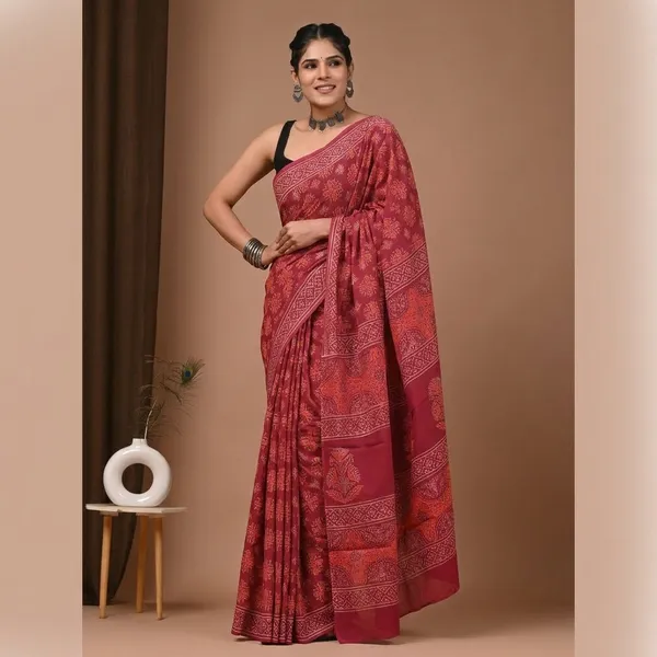 Red_Printed_Pure_Cotton_Saree_With_Matching_Blouse_For_Women