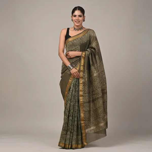Olive_Green_Handloom_Maheshwari_Silk_Saree_With_Golden_Border