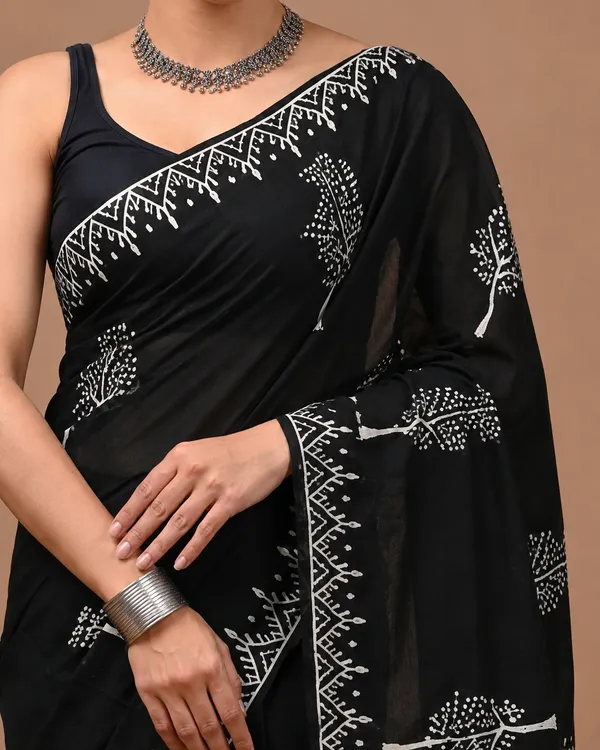 Black_Batik_Print_Pure_Cotton_Saree_With_Matching_Blouse_For_Women