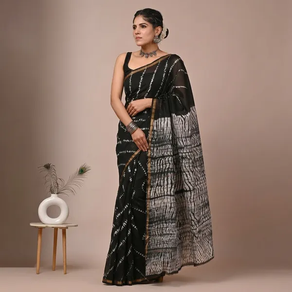Black_Shibori_Print_Chanderi_Silk_Saree_With_Matching_Blouse_With_Contrast_Border
