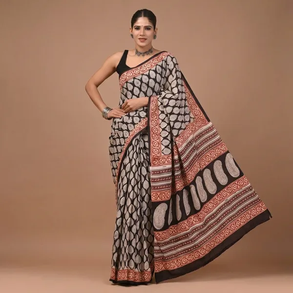 Black_And_White_Geometric_Print_Pure_Cotton_Saree_With_Matching_Blouse_With_Red_Border