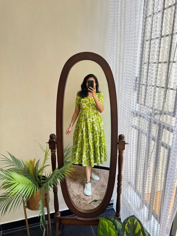 Hbkart_Women_Tiered_Green_Below_Knee_Dress
