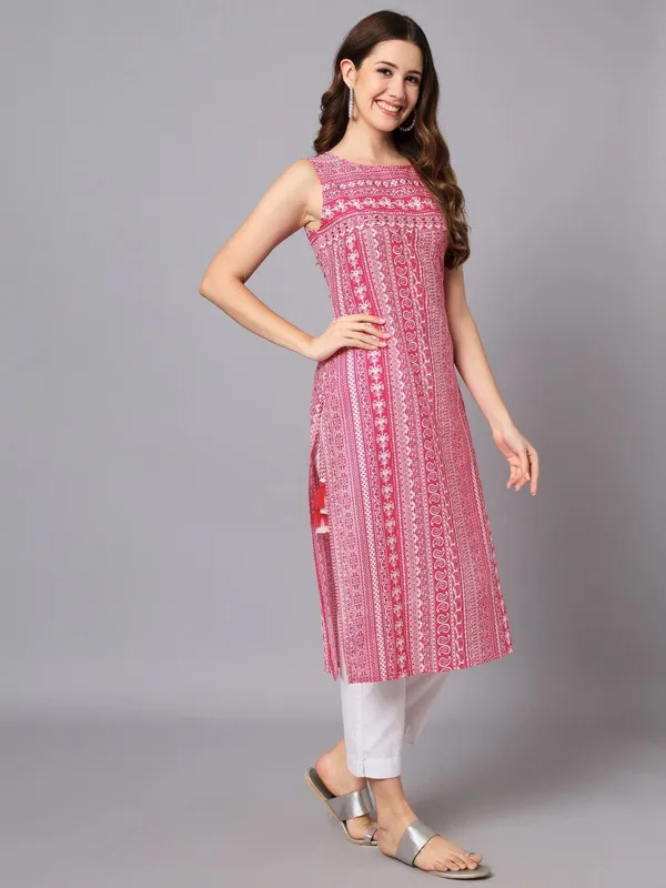 Aao_Women_Floral_Print_Straight_Kurta_(Pink)