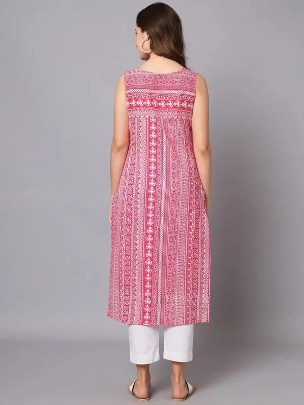Aao_Women_Floral_Print_Straight_Kurta_(Pink)