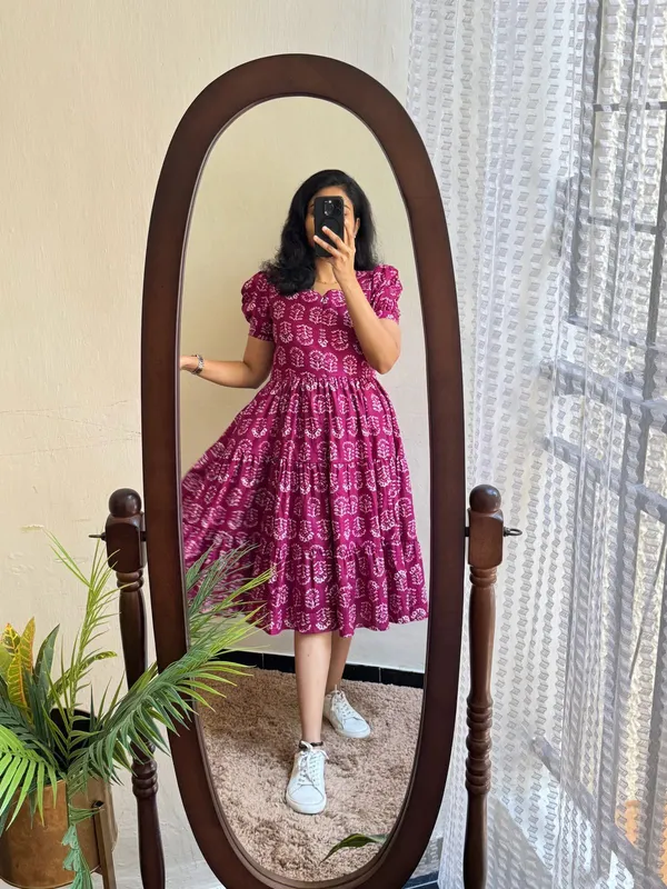 Hbkart_Women_Printed_Flared_Kurta_(Pink,_White)