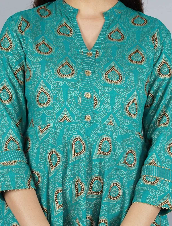Hbkart_Women_Paisley,_Printed_Anarkali_Gown_(Green)