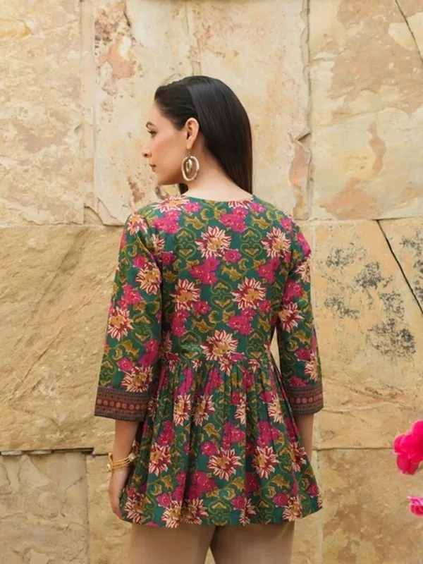 Hbkart_Women_Floral_Print_A-Line_Kurta_(Green)