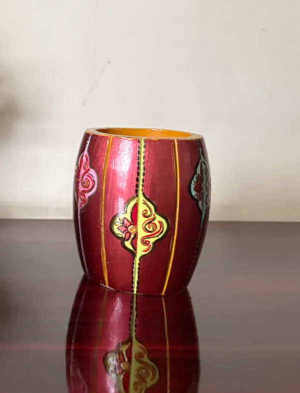 Pen/_Brush_Holder_|_Handcrafted_|_Adding_A_Touch_Of_Elegance_To_Your_Workspace,_It_Combines_Functionality_With_Traditional_Craftsmanship.