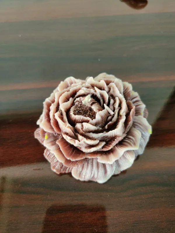 Scented_Flower_Candle_-_Set_Of_2_|_Hand-Made_|_Welcome_Home_To_A_Snug_Atmosphere_Inspired_By_Dinners_With_Family_And_Friends.