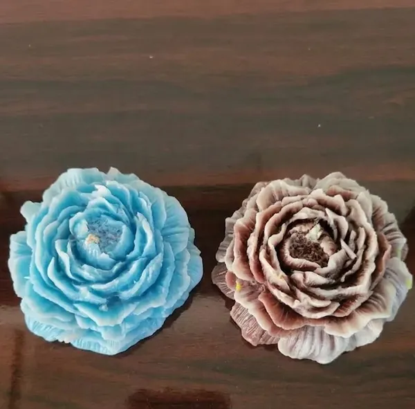 Scented_Flower_Candle_|_Hand-Made_|_Welcome_Home_To_A_Snug_Atmosphere_Inspired_By_Dinners_With_Family_And_Friends.