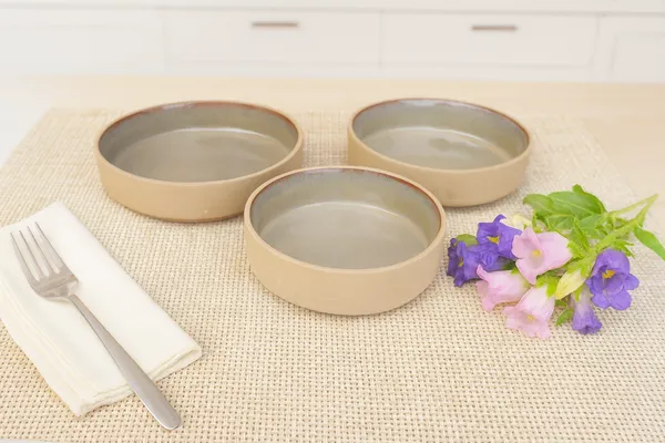 Grey_Ceramics_Premium_Serveware_Salad_Bowl_For_Home_and_Kitchen