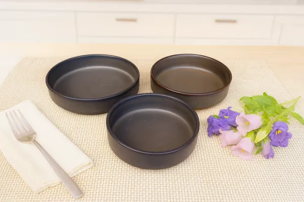 Black_Ceramics_Premium_Serveware_Salad_Bowl_For_Home_and_Kitchen
