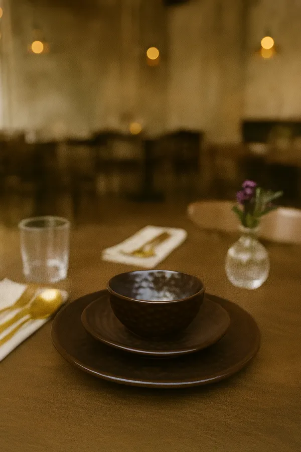 Brown_Ceramics_Luxury_Tableware_Dinner_Set_For_Home_and_Kitchen