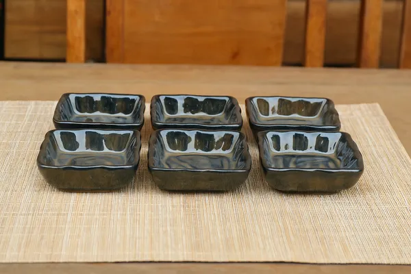 Deep_Grey_Ceramics_Elegant_Serveware_Snack_Plate_For_Home_and_Kitchen
