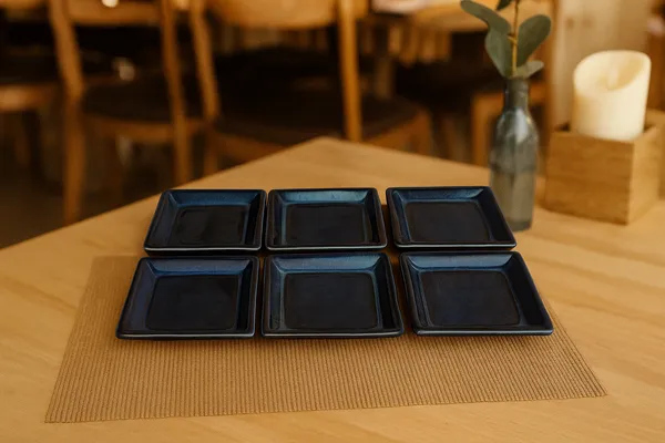 Greyish_Blue_Ceramics_Elegant_Serveware_Snack_Plate_For_Home_and_Kitchen