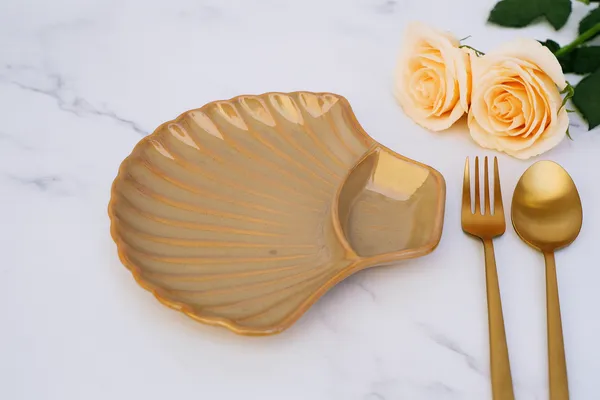Mustard_Ceramics_Luxury_Decorative_Platter_For_Home_and_Kitchen