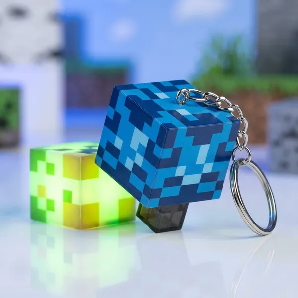 Blue_Pixelated_Minecraft_Creeper_3D_Plastic_Keychain