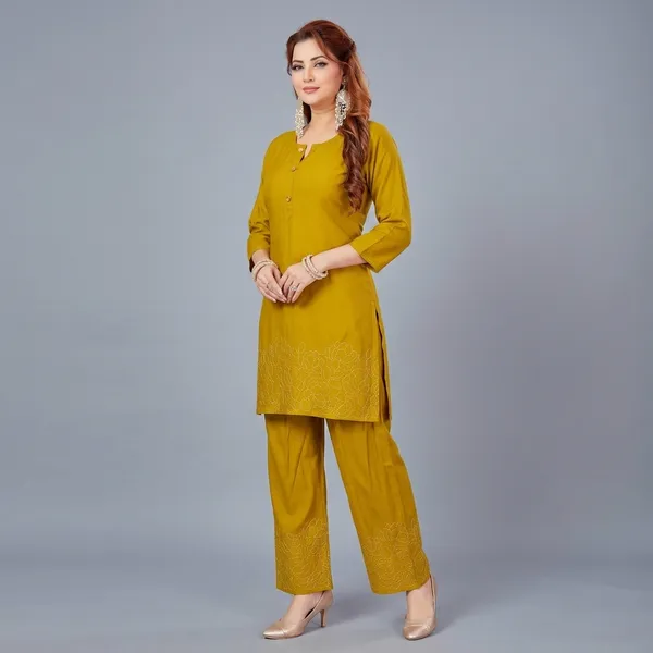 Gold_Vatican_Silk_Straight_Fit_Kurta_Pant_Set_For_Women
