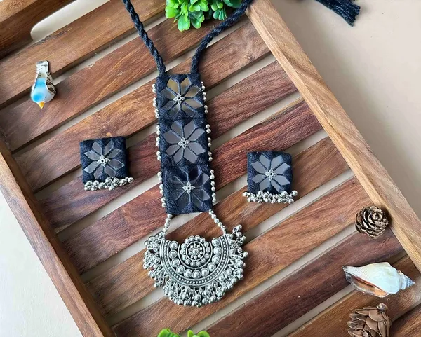 Black_Fabric_Floral_Embroidered_Oxidized_Metal_Necklace_Set_For_Women