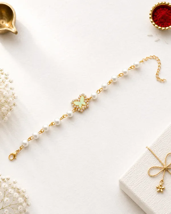 White_Pearl_Chain_Bracelet_With_Green_Clover_Charm_For_Women_(Pack_Of_3)