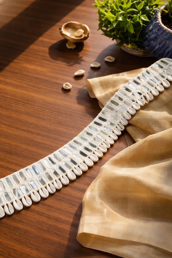 White_Mirror_Work_Embellished_Waist_Belt_For_Lehenga_For_Women