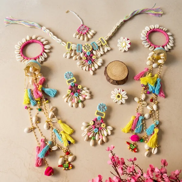 Multicolor_Thread_Shell_Beaded_Handcrafted_Necklace_Set_For_Women