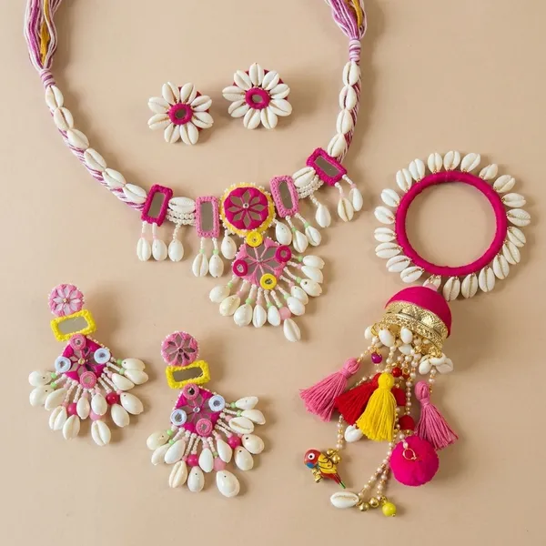 Pink_Thread_Shell_Beaded_Handcrafted_Necklace_Set_For_Women