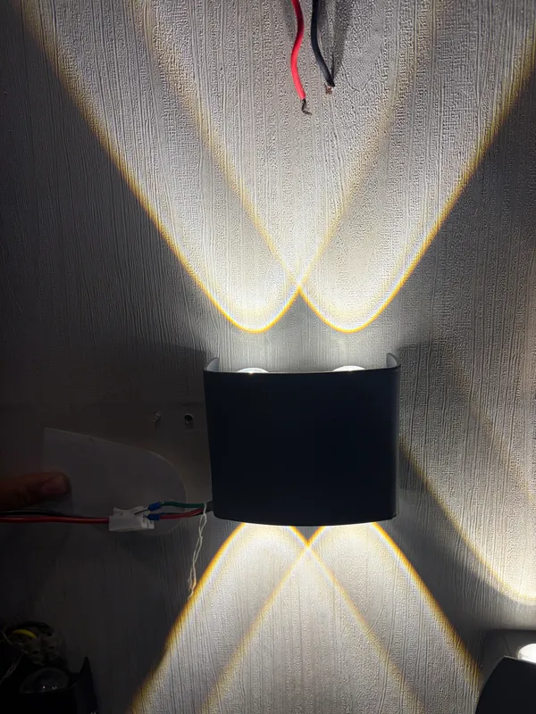 Daril_Glowmac_4Ud_Led_Wall_Light