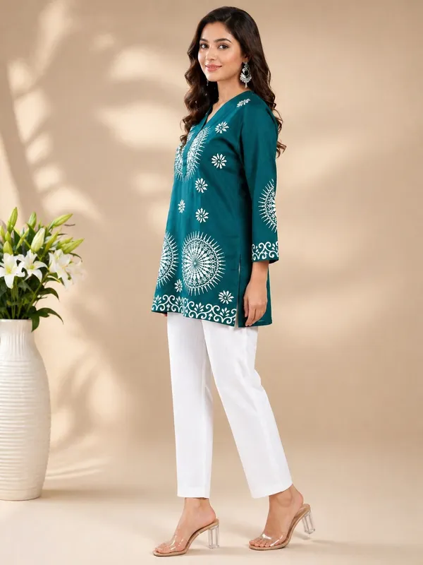 Bottle_Green_Printed___Short_Kurti_for_Women
