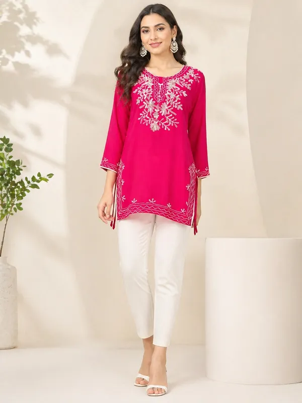 Pink_printed___Straight_Kurta_for_Women