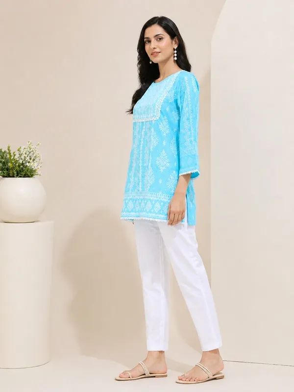 Sky_Blue_Printed_Short_Kurti_for_Women