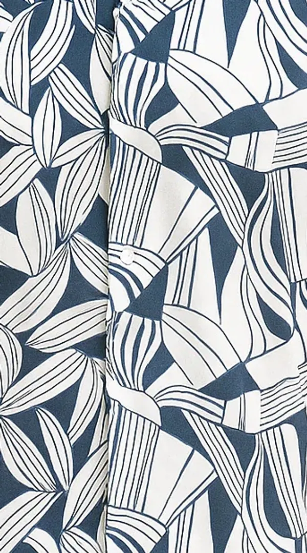 Navy_Blue_Abstract_Printed_Half_Sleeve_Casual_Shirt_for_Men
