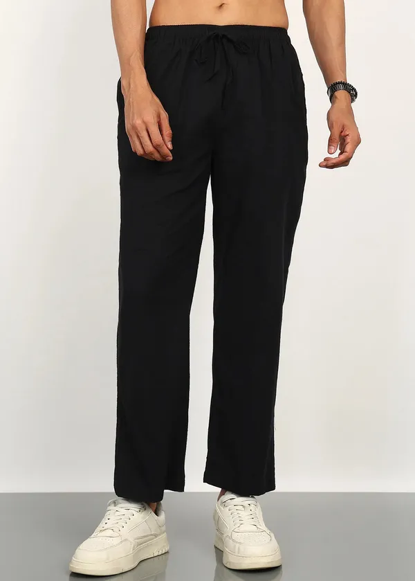 Black_Relaxed_Fit_Ankle_Length_Pants_for_Men