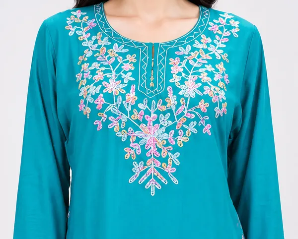 Turquoise_printed_Short_Kurti_for_Women