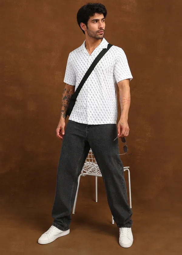 White_Printed_Short_Sleeve_Casual_Shirt_for_Men