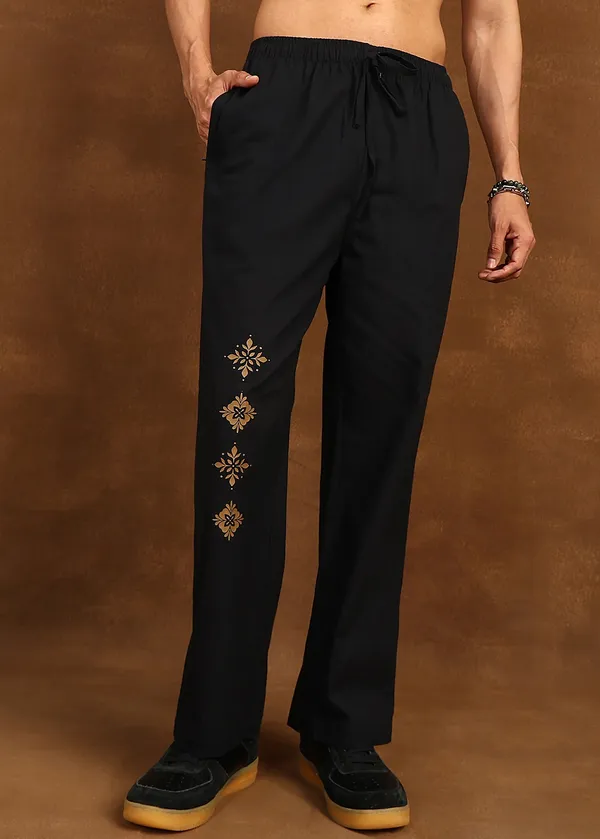 Black_printed_Straight_Fit_Trousers_for_Men