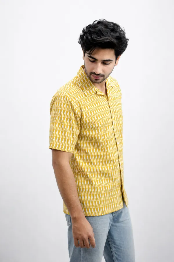 Yellow_Ikat_Printed_Short_Sleeve_Shirt_for_Men