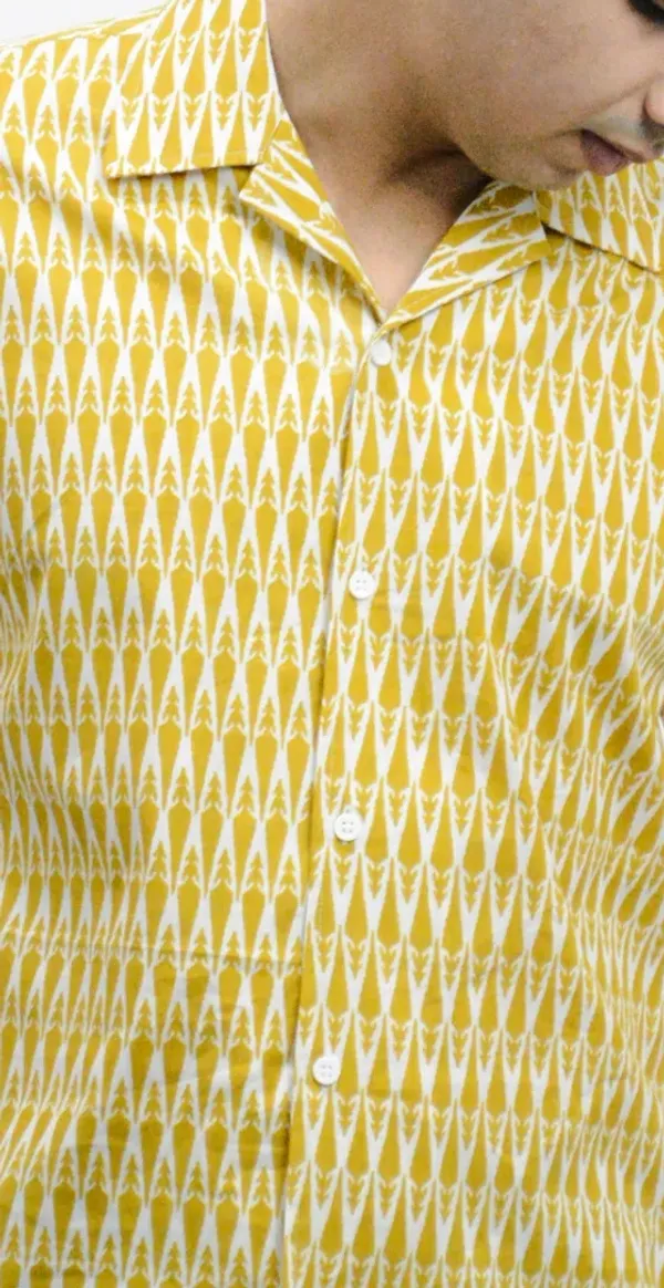 Yellow_Ikat_Printed_Short_Sleeve_Shirt_for_Men