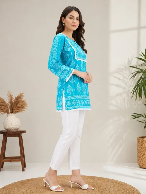 Turquoise_Printed___Short_Kurti_for_Women